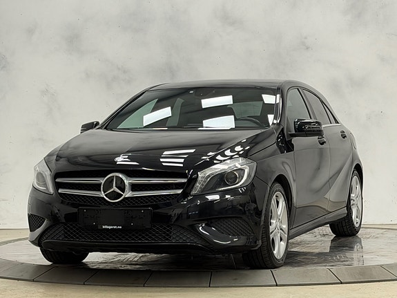 Mercedes-Benz A180 2 of 30
