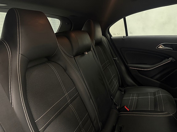 Mercedes-Benz A180 23 of 30