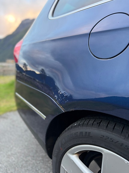 Volkswagen Passat 11 of 23