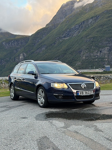 Volkswagen Passat 5 of 23