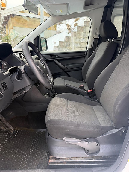 Volkswagen Caddy 9 of 30