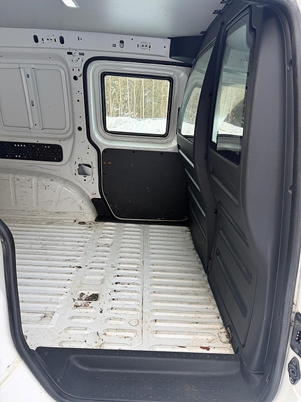 Volkswagen Caddy 29 of 30