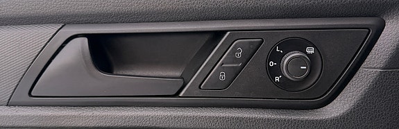 Volkswagen Caddy 25 of 30