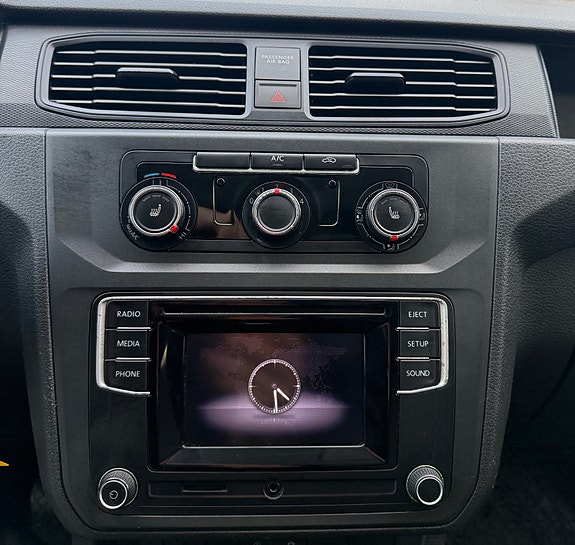 Volkswagen Caddy 18 of 30