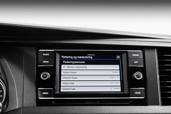 Volkswagen Caravelle 29 of 30