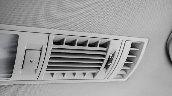 Volkswagen Caravelle 14 of 30