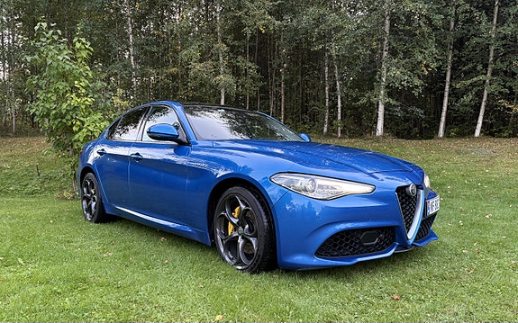 Alfa Romeo Giulia 7 of 30