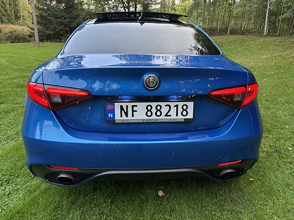 Alfa Romeo Giulia 13 of 30