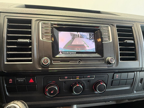 Volkswagen Transporter 24 of 26