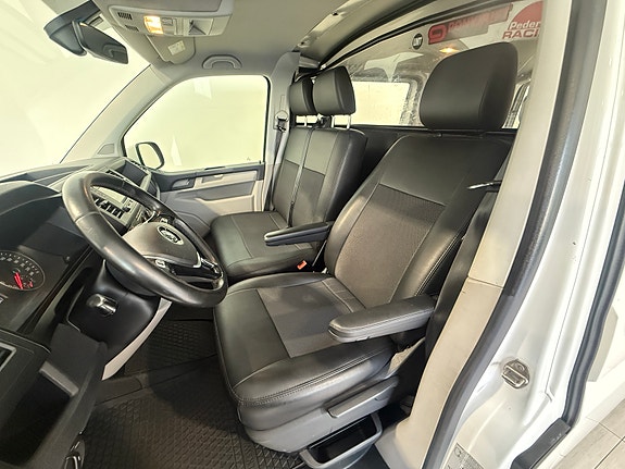 Volkswagen Transporter 17 of 26