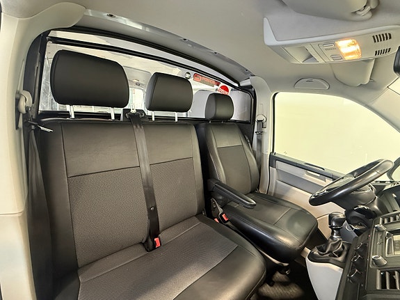 Volkswagen Transporter 13 of 26