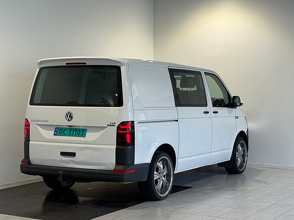 Volkswagen Transporter 6 of 26