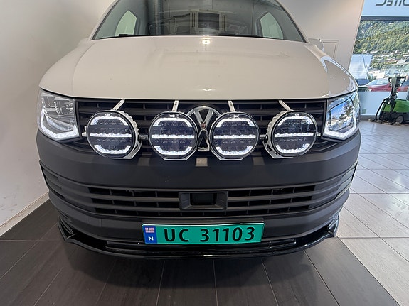 Volkswagen Transporter 18 of 26