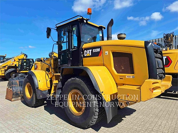 Cat 930M 12 of 30