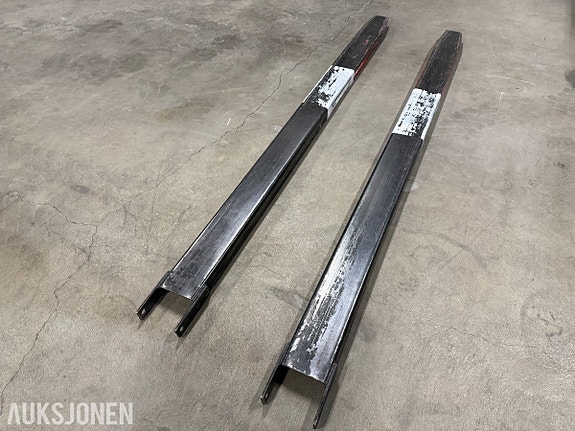 Linde E30 elektrisk m/Ladestasjon 19 of 19