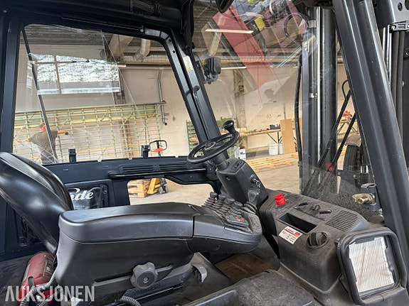Linde E30 elektrisk m/Ladestasjon 6 of 19