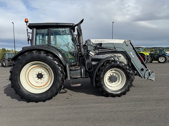 Valtra T 182 18 of 30