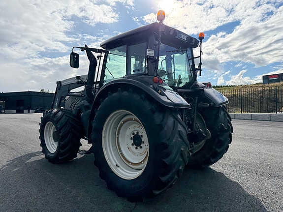 Valtra T 182 9 of 30
