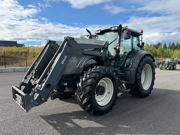 Valtra T 182 2 of 30