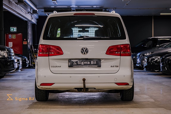 Volkswagen Touran 9 of 30