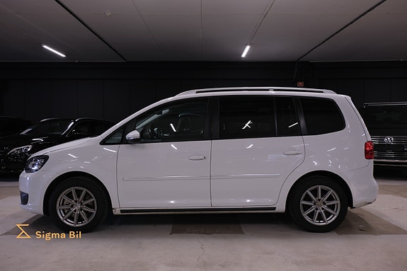 Volkswagen Touran 6 of 30