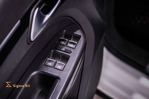 Volkswagen Touran 18 of 30