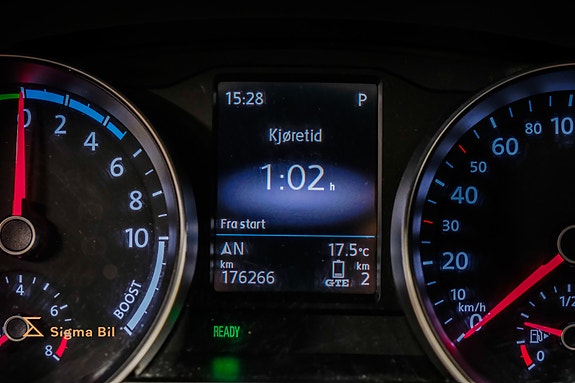 Volkswagen Passat 29 of 30