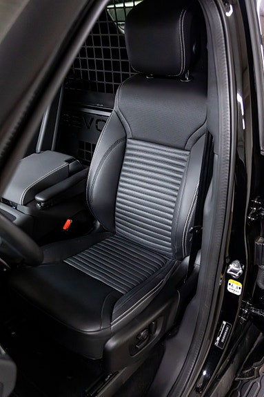 Land Rover Discovery 20 of 30