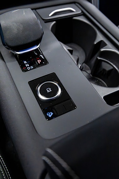 Land Rover Discovery 26 of 30