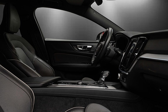 Volvo S60 27 of 30