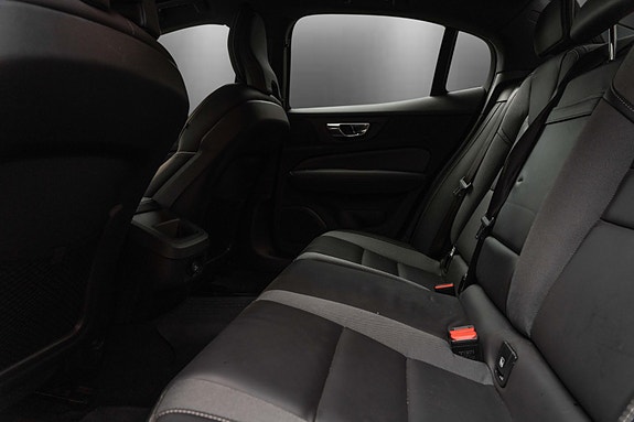 Volvo S60 22 of 30