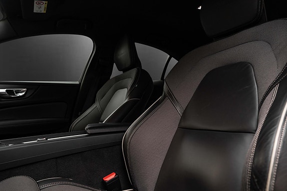 Volvo S60 21 of 30