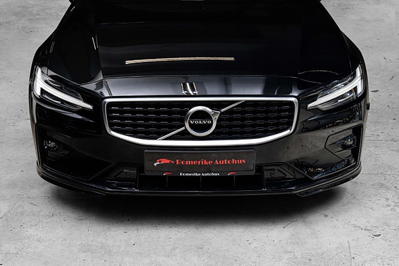 Volvo S60 4 of 30