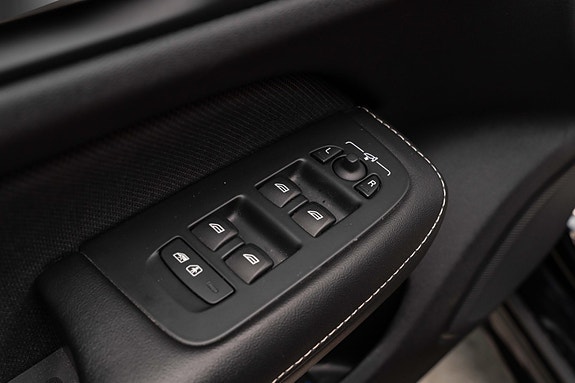 Volvo S60 20 of 30