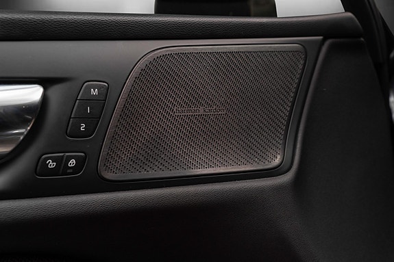 Volvo S60 15 of 30