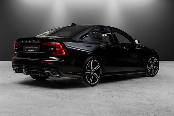 Volvo S60 8 of 30