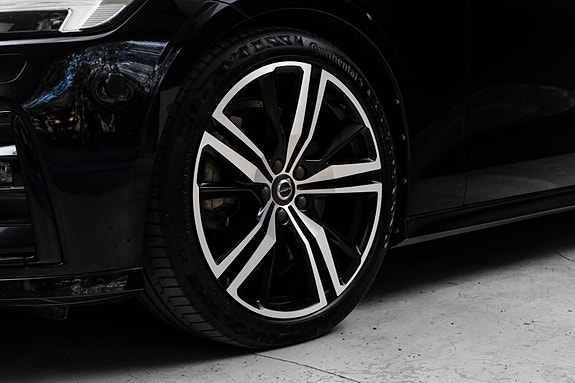 Volvo S60 3 of 30