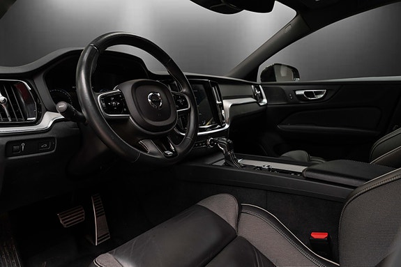 Volvo S60 18 of 30