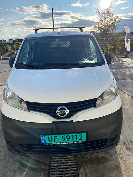 Nissan NV200 3 of 5
