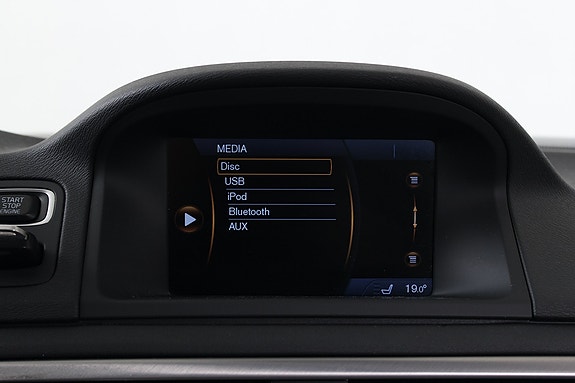 Volvo V70 26 of 30