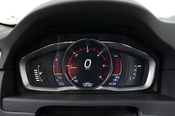 Volvo V70 15 of 30
