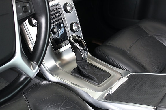Volvo V70 16 of 30