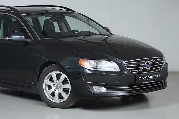 Volvo V70 3 of 30