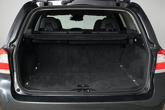 Volvo V70 7 of 30