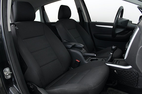 Mercedes-Benz B150 12 of 28