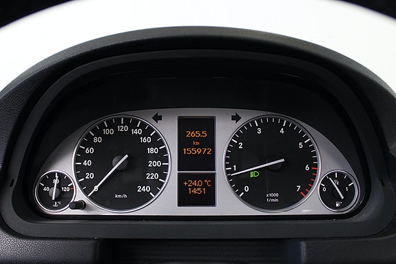 Mercedes-Benz B150 17 of 28