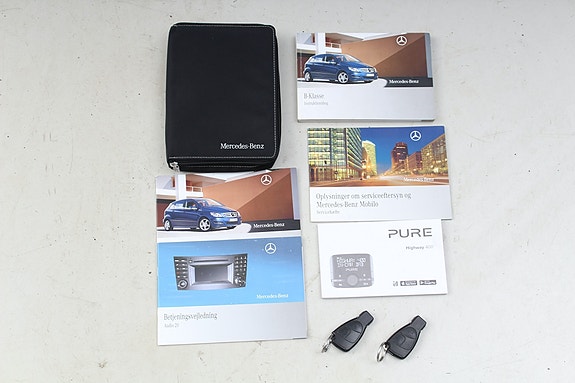 Mercedes-Benz B150 23 of 28