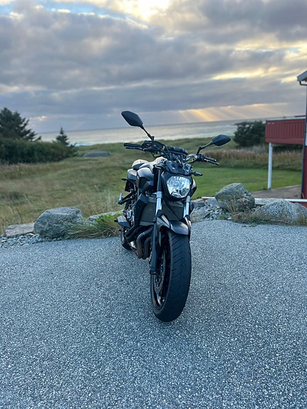 Yamaha MT-07 4 of 30