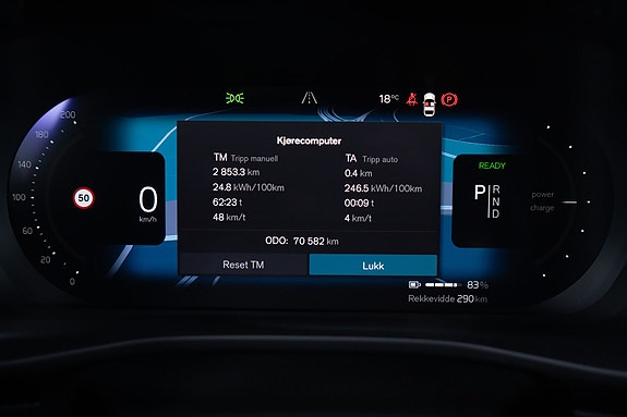 Volvo XC40 21 of 30