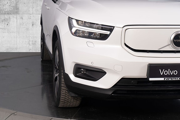 Volvo XC40 5 of 30